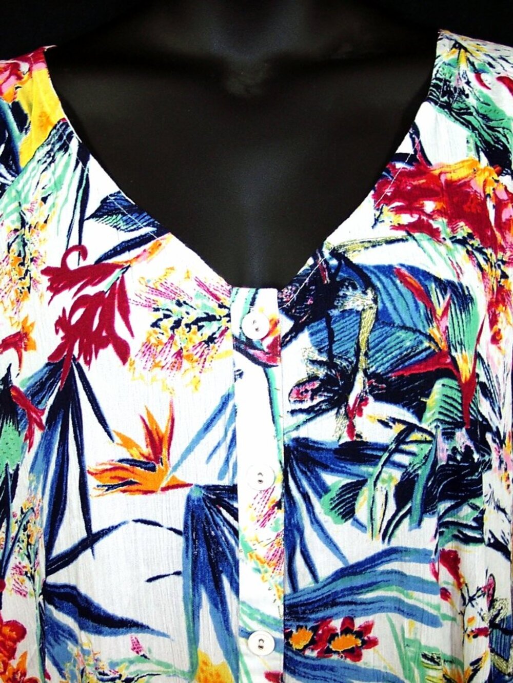NEW Roaman's Angelina Tunic 22W Tropical Print Cold Shoulder Crinkle Crepe Top - Picture 4 of 15